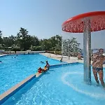 Mobile Homes Bijela Uvala Vacanceselect Poreč