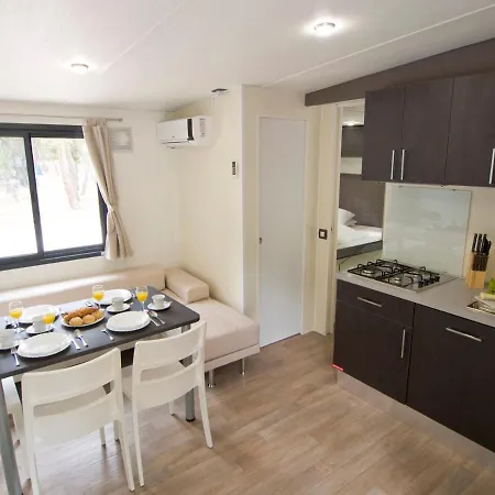 Parque de vacaciones Mobile Homes Bijela Uvala Vacanceselect