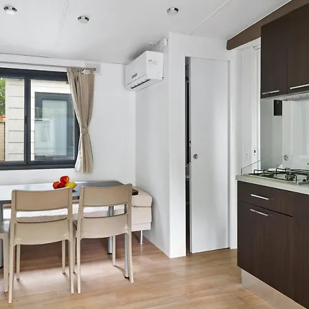 Kompleks wypoczynkowy Mobile Homes Bijela Uvala Vacanceselect 4*