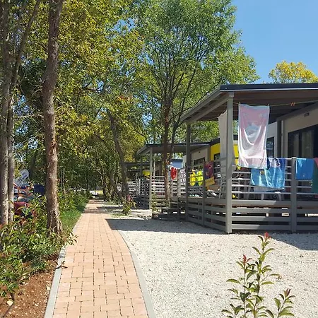 Parque de vacaciones Mobile Homes Bijela Uvala Vacanceselect Poreč