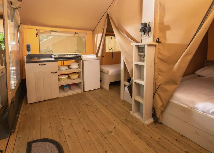 Mobile Homes Bijela Uvala Vacanceselect 4* Πόρετς