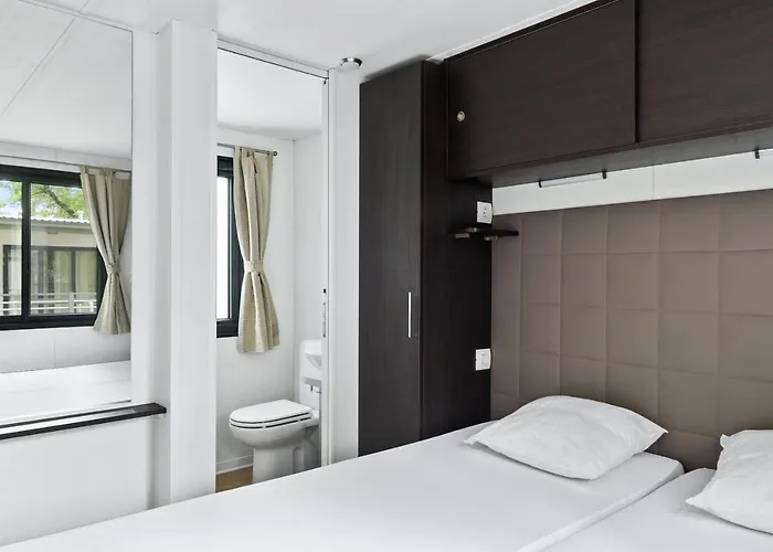 Πάρκο διακοπών Mobile Homes Bijela Uvala Vacanceselect 4*