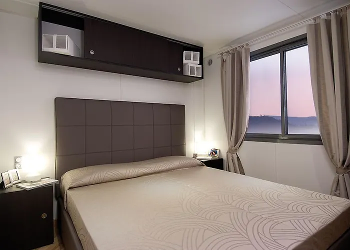 Mobile Homes Bijela Uvala Vacanceselect Üdülőpark 4*