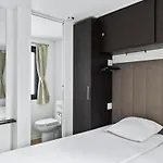منتزه العطل Mobile Homes Bijela Uvala Vacanceselect 4*