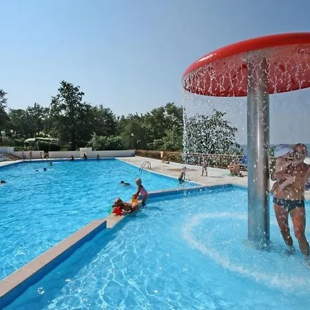 Mobile Homes Bijela Uvala Vacanceselect Poreč