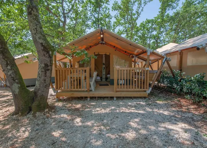 Mobile Homes Bijela Uvala Vacanceselect Üdülőpark Poreč