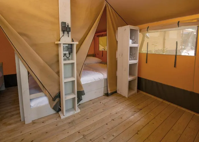 Holiday park Mobile Homes Bijela Uvala Vacanceselect Porec