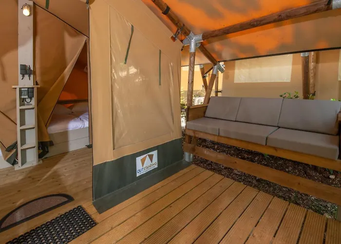 Mobile Homes Bijela Uvala Vacanceselect 波雷奇