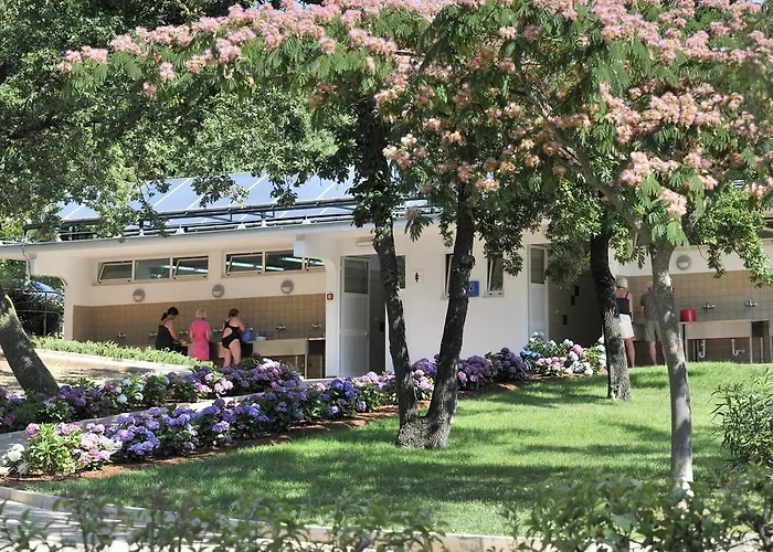 Üdülőpark Mobile Homes Bijela Uvala Vacanceselect Poreč