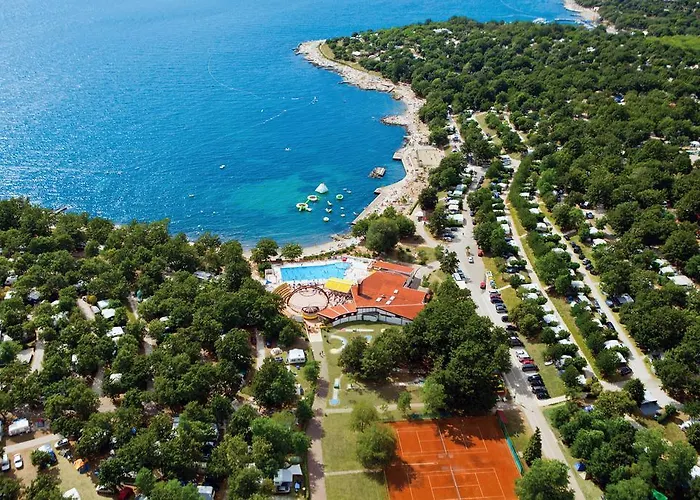 База отдыха Mobile Homes Bijela Uvala Vacanceselect 4*